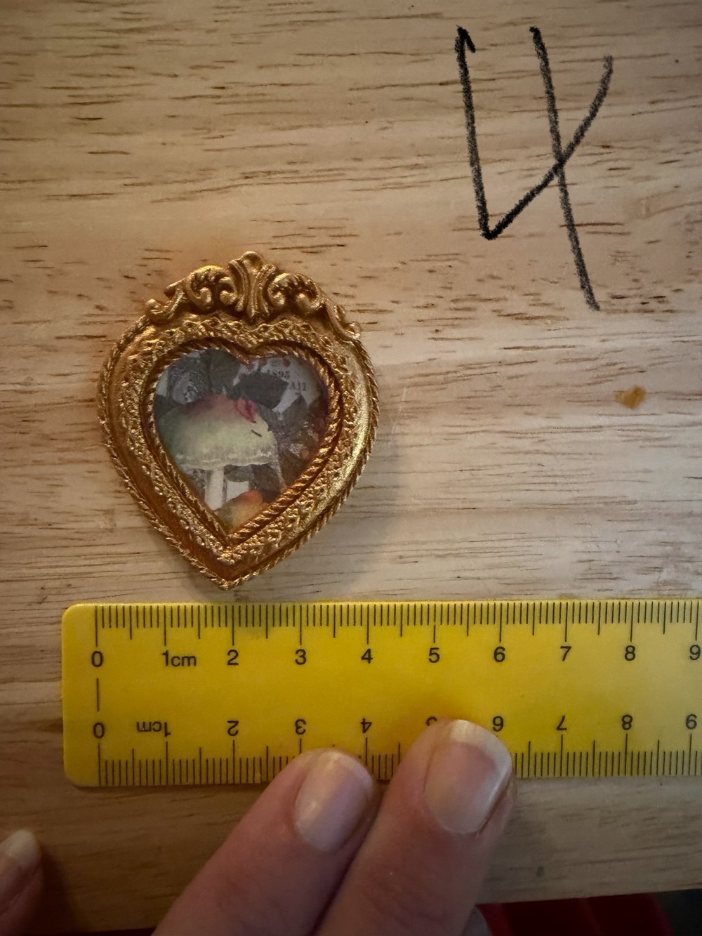 Gold Heart-Shaped Decorative Frame